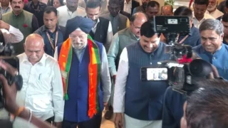 नामांकन दाखिल करने CM के साथ विधानसभा पहुंचे हरदीप सिंह पुरी, भाजपा नेता भी मौजूद