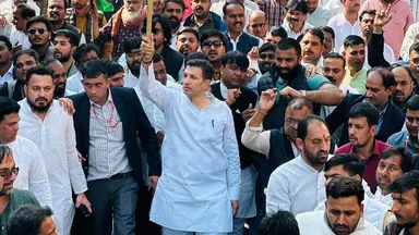 इंदौर पानी कांड में मौतों का आंकड़ा 21 पहुंचा, कांग्रेस ने निकाला ‘जस्टिस मार्च’, 1-1 करोड़ और FIR की मांग