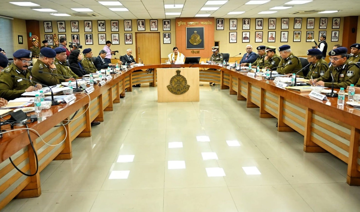  पुलिस को हाईटेक बनाने की तैयारी, AI और टेक्नोलॉजी पर CM मोहन यादव का जोर